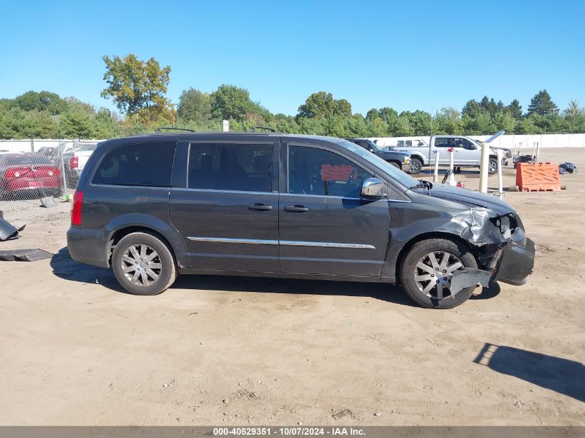 2A4RR8DG2BR781240 2011 Chrysler Town & Country Touring-L