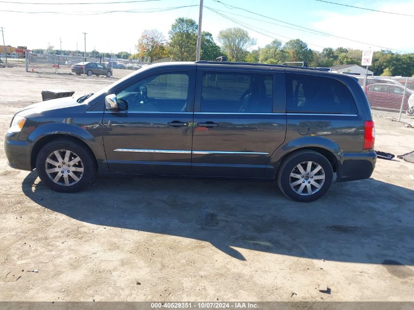 2A4RR8DG2BR781240 2011 Chrysler Town & Country Touring-L