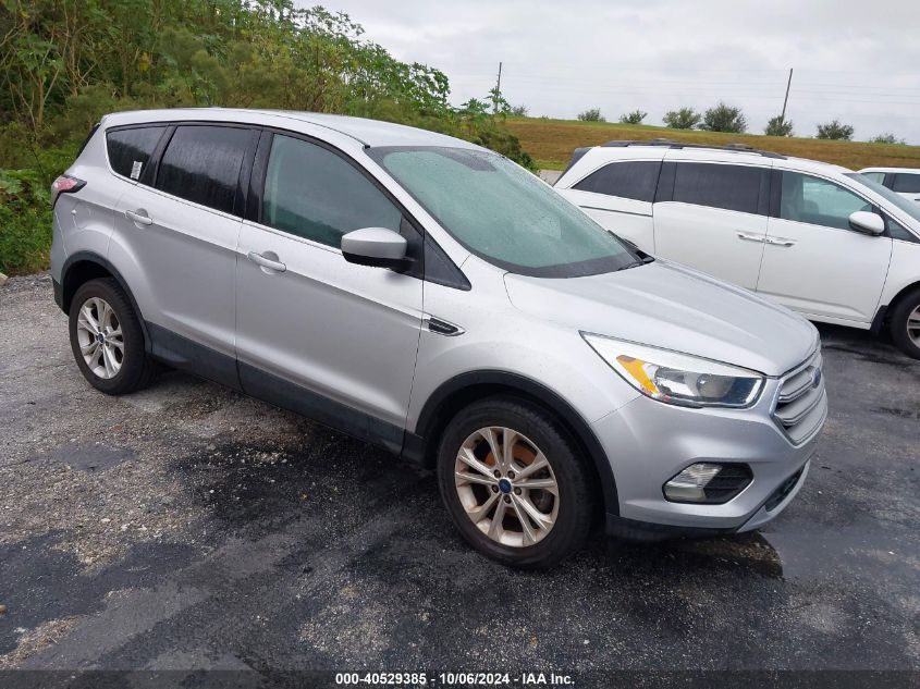 2017 FORD ESCAPE SE - 1FMCU0GD6HUB53573