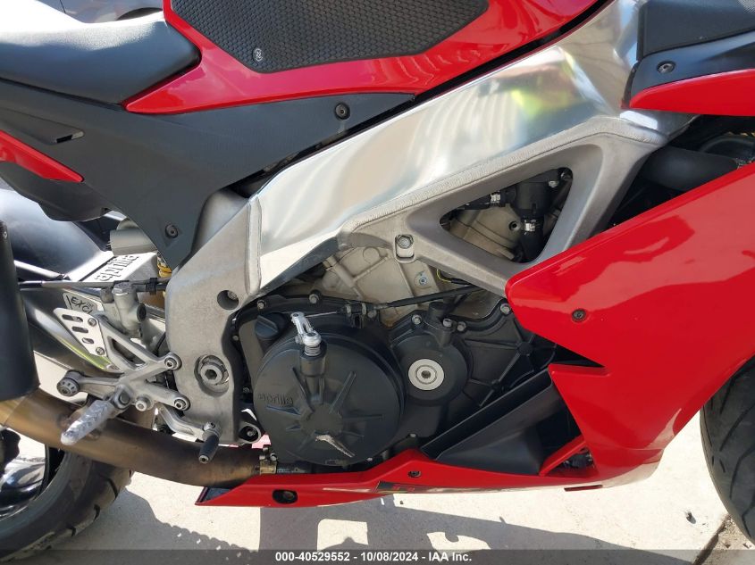 2015 Aprilia Rsv4 R VIN: ZD4RKUA40FS000608 Lot: 40529552