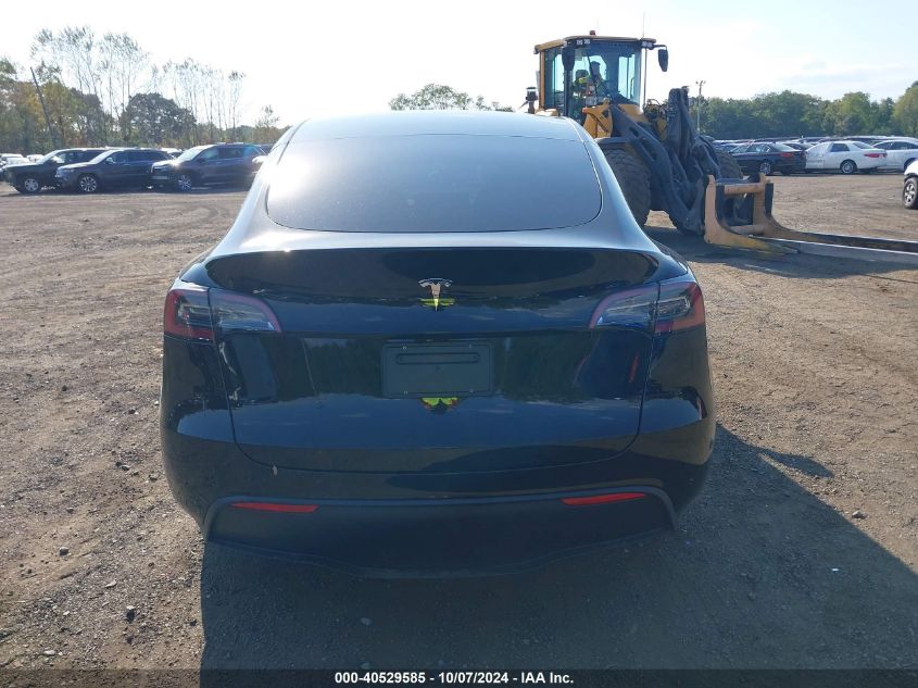 2024 Tesla Model Y Long Range Dual Motor All-Wheel Drive/Rwd VIN: 7SAYGDED5RF130214 Lot: 40529585