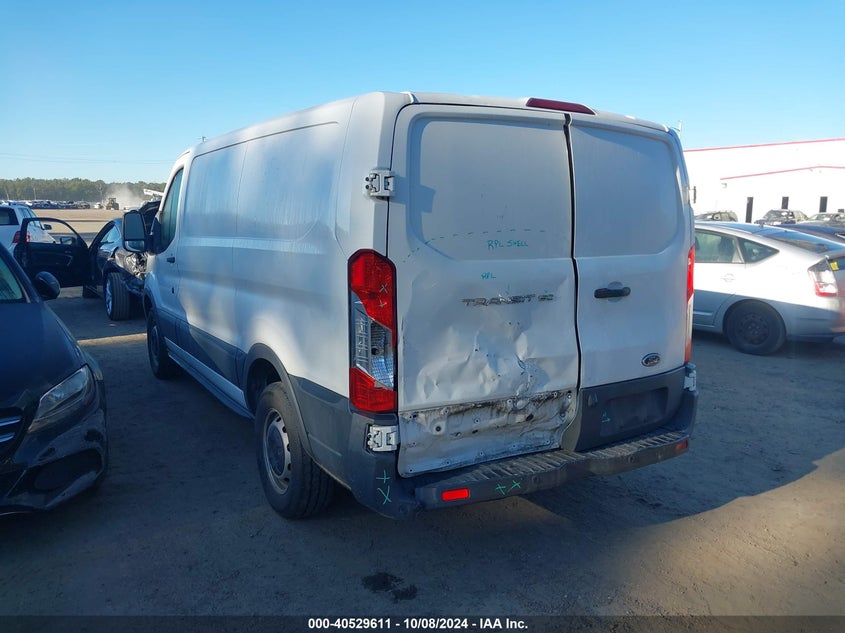 VIN 1FTYE1YMXHKA68338 2017 FORD TRANSIT-150