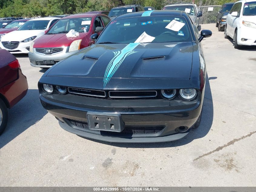 2018 Dodge Challenger Sxt VIN: 2C3CDZAG2JH132695 Lot: 40529995