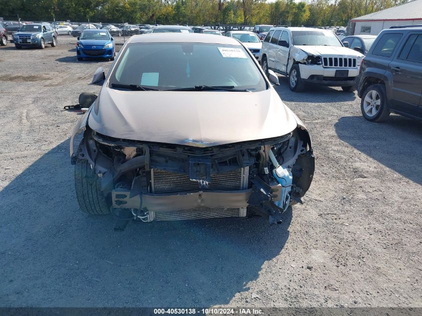 1G1ZD5ST4JF256424 2018 Chevrolet Malibu Lt