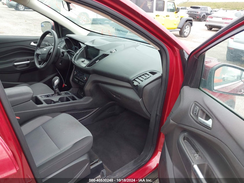 VIN 1FMCU0G90KUB66550 2019 FORD ESCAPE SE