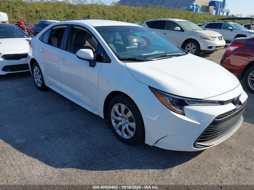 TOYOTA COROLLA LE 2024