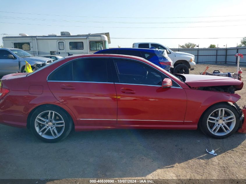 2013 Mercedes-Benz C 300 Luxury 4Matic/Sport 4Matic VIN: WDDGF8AB5DA885426 Lot: 40530990