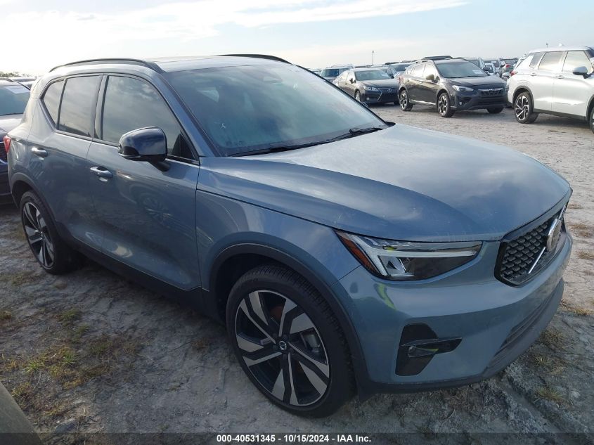 2023 Volvo Xc40 B5 Plus Dark Theme VIN: YV4L12UW6P2969723 Lot: 40531345