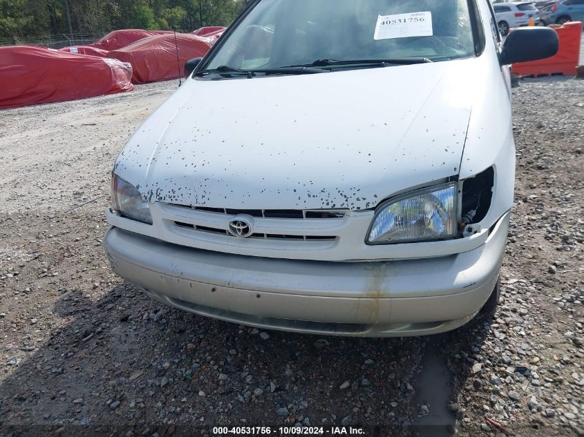 1998 Toyota Sienna Xle VIN: 4T3ZF13C8WU068696 Lot: 40531756