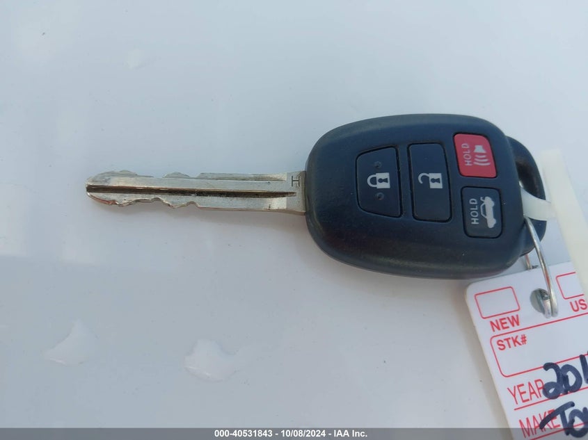 2017 TOYOTA COROLLA LE - 5YFBURHE9HP617562