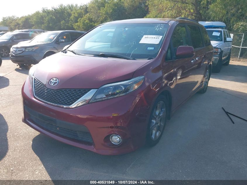 5TDXZ3DC2HS852854 2017 TOYOTA SIENNA - Image 2