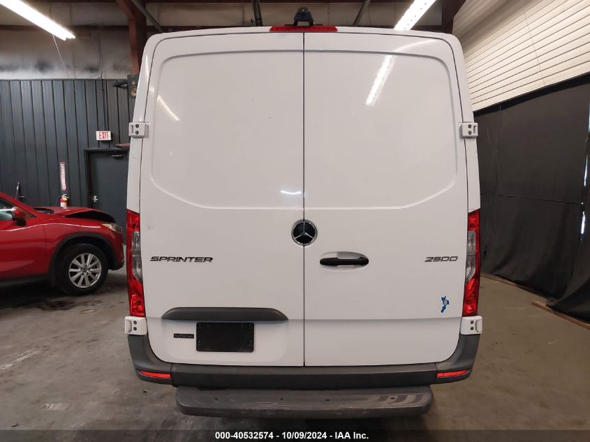 2019 Mercedes-Benz Sprinter 2500 High Roof V6/Standard Roof V6 VIN: WD4PF0CD1KT013570 Lot: 40532574