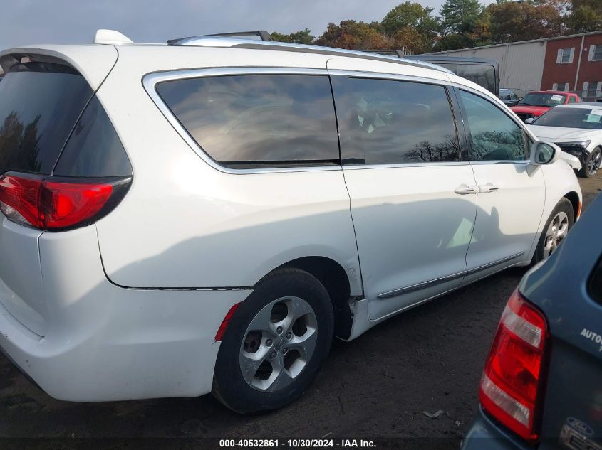 2017 Chrysler Pacifica Touring-L Plus VIN: 2C4RC1EG3HR811058 Lot: 40532861