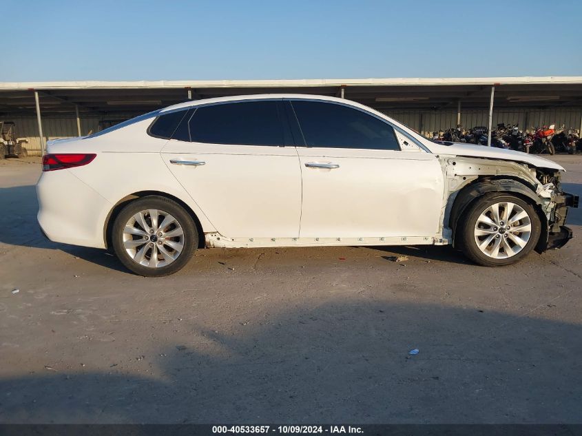 5XXGT4L32JG243859 2018 Kia Optima S