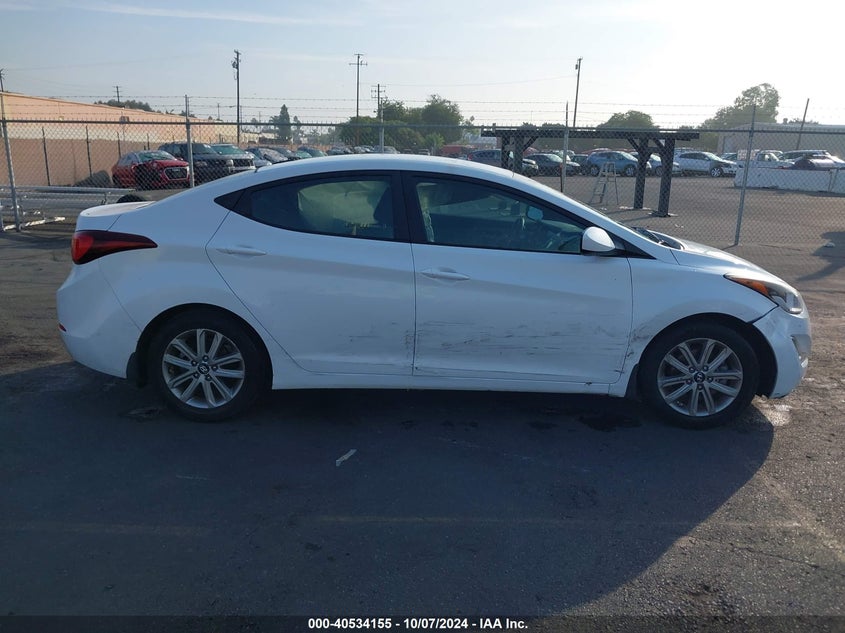 5NPDH4AE1GH658547 2016 Hyundai Elantra Se