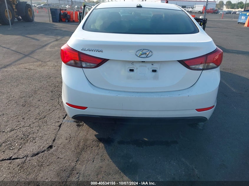 5NPDH4AE1GH658547 2016 Hyundai Elantra Se