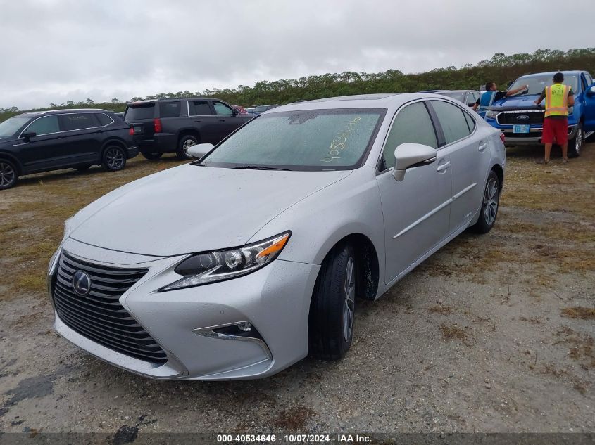 VIN JTHBW1GG8J2189369 2018 Lexus ES, 300H no.2