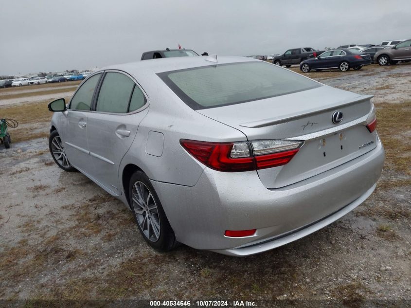 VIN JTHBW1GG8J2189369 2018 Lexus ES, 300H no.3