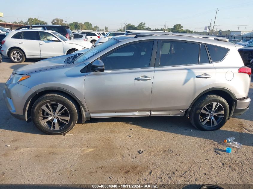 2T3WFREV3HW366852 2017 Toyota Rav4 Xle