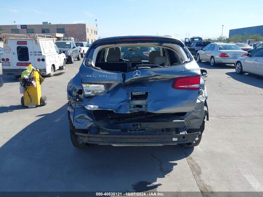 WDC0G4KB3JV069975 2018 Mercedes-Benz Glc 300 4Matic