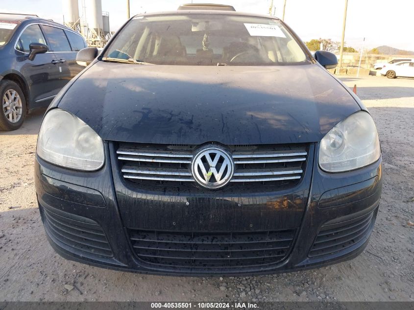 2010 Volkswagen Jetta Wolfsburg Edition VIN: 3VWRA7AJ1AM102813 Lot: 40535501