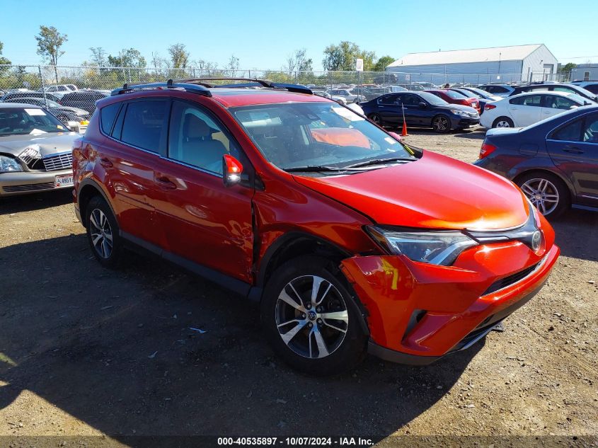 JTMRFREV7HJ115814 2017 TOYOTA RAV 4 - Image 1