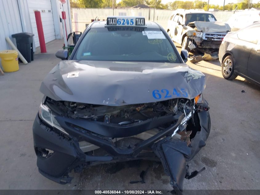 4T1B21HK9JU504034 2018 Toyota Camry Hybrid/Le/Xle/Se