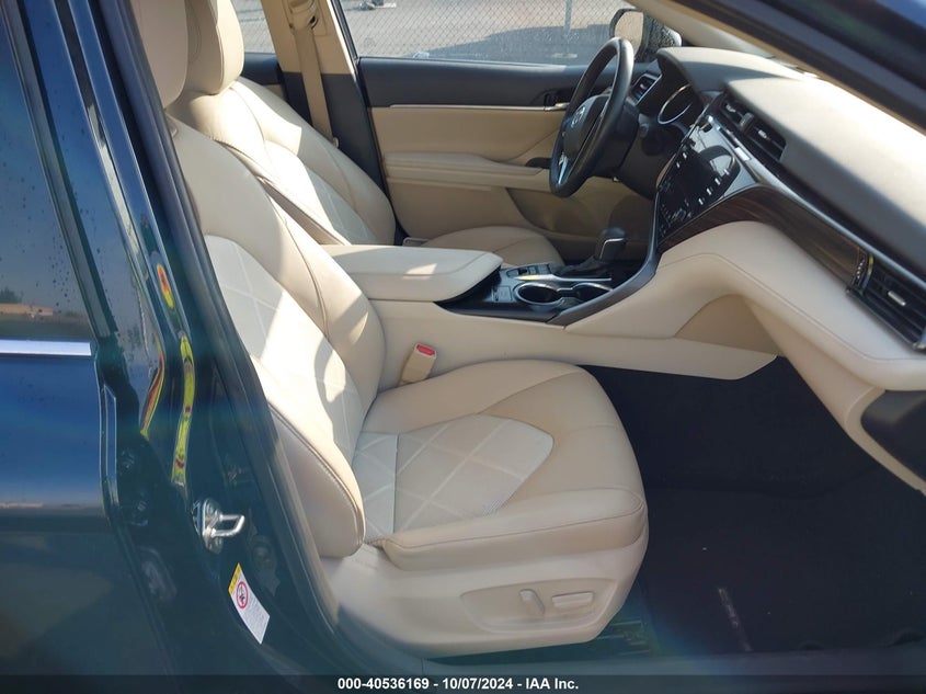 2019 TOYOTA CAMRY HYBRID XLE - 4T1B21HK6KU514053