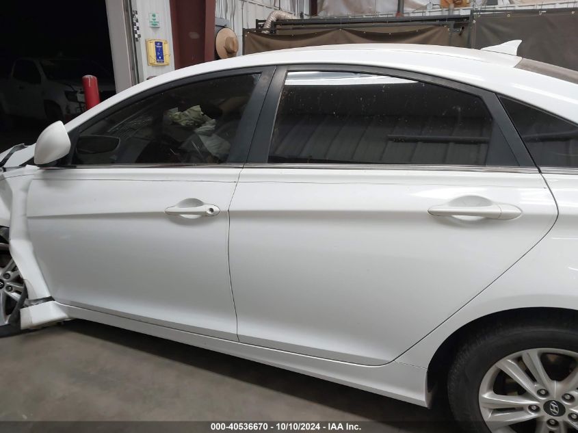 5NPEB4AC0DH700738 2013 Hyundai Sonata Gls