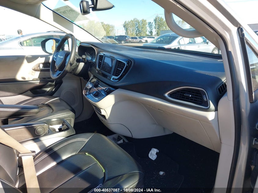 VIN 2C4RC1DG1MR506332 2021 CHRYSLER VOYAGER LXI