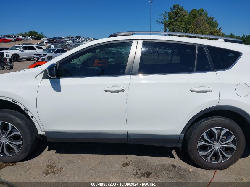 JTMZFREV8JJ180824 2018 Toyota Rav4 Le