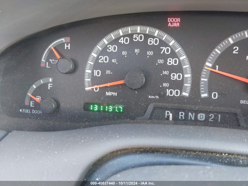 2000 Ford Expedition Xlt VIN: 1FMRU1667YLC33702 Lot: 40537440