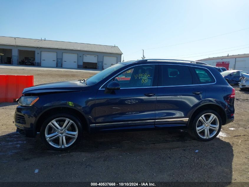 2014 Volkswagen Touareg 3.6L R-Line VIN: WVGDF9BP1ED002706 Lot: 40537668