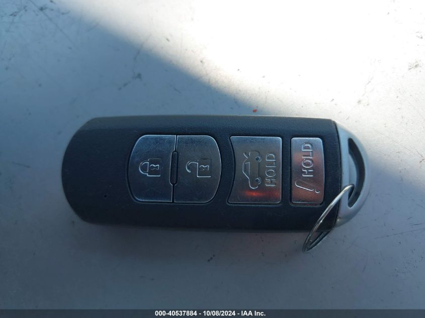 3MYDLBYV9KY519028 2019 Toyota Yaris Le