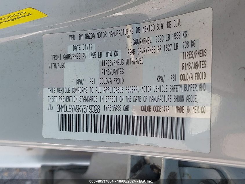 3MYDLBYV9KY519028 2019 Toyota Yaris Le