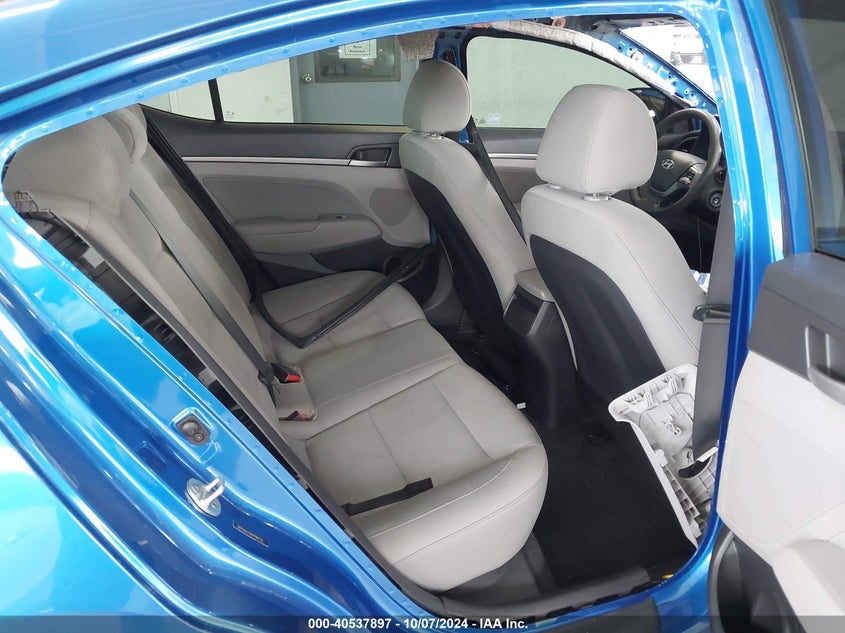 5NPD84LF9HH196732 2017 Hyundai Elantra Se
