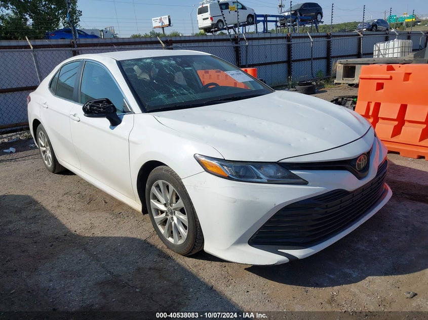 TOYOTA CAMRY LE 2019
