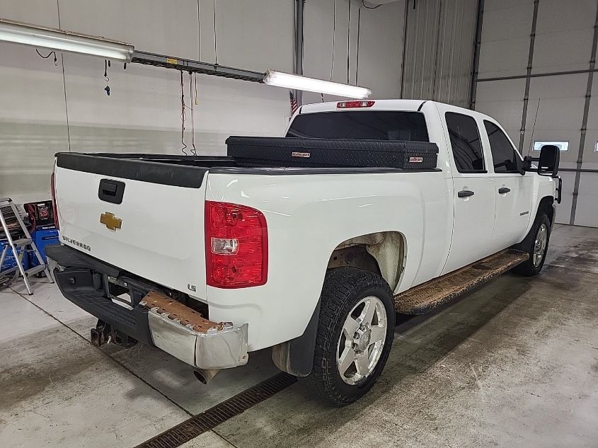 2014 Chevrolet Silverado 2500Hd Work Truck VIN: 1GC1KVCG9EF172746 Lot: 40539532