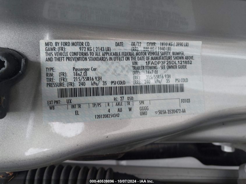 VIN 1FADP3F25DL121852 2013 Ford Focus, SE no.9