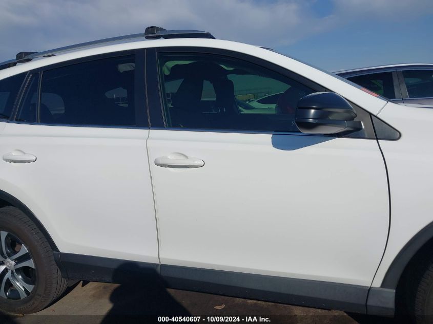 JTMZFREV5HJ142428 2017 Toyota Rav4 Le