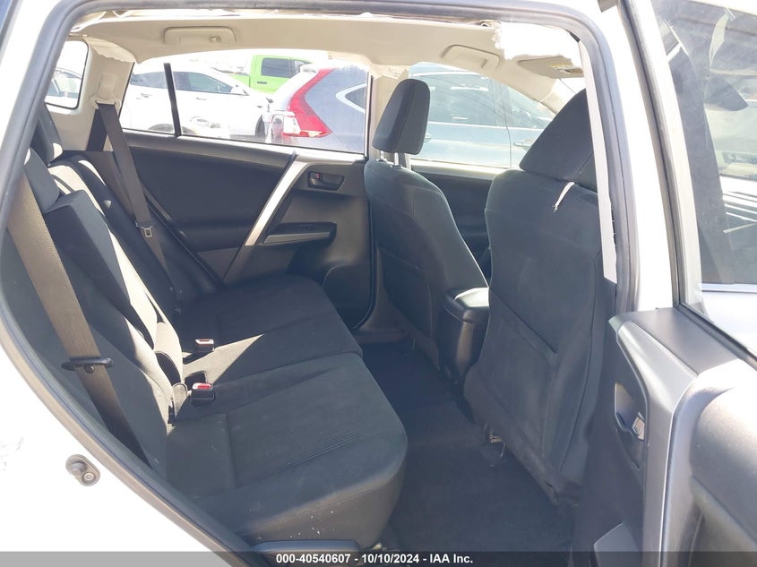 2017 TOYOTA RAV4 LE - JTMZFREV5HJ142428