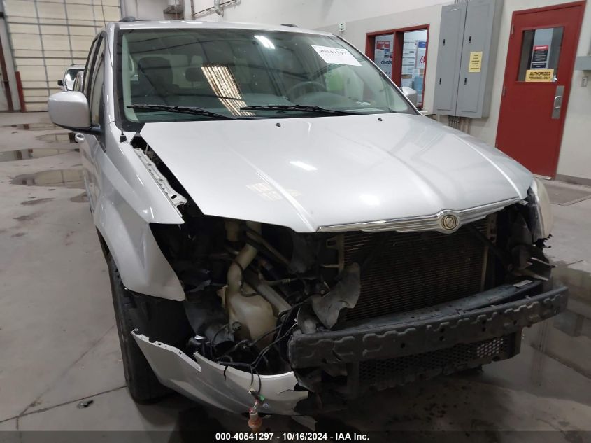 2010 Chrysler Town & Country Touring VIN: 2A4RR5DX8AR340256 Lot: 40541297