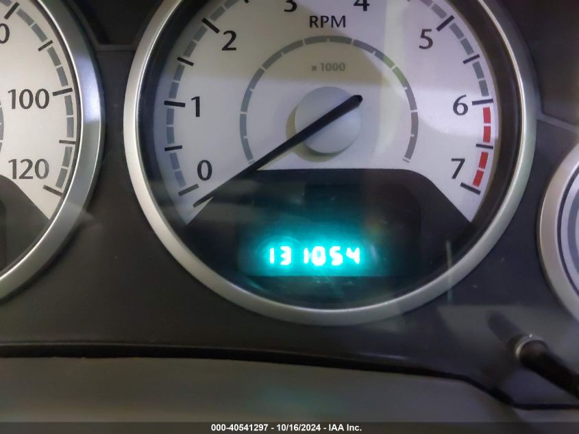 2010 Chrysler Town & Country Touring VIN: 2A4RR5DX8AR340256 Lot: 40541297