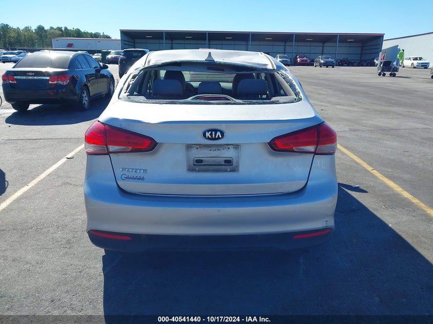 2018 KIA FORTE LX - 3KPFK4A79JE198500