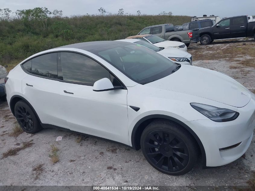 2021 Tesla Model Y Long Range Dual Motor All-Wheel Drive VIN: 5YJYGDEE1MF112176 Lot: 40541534