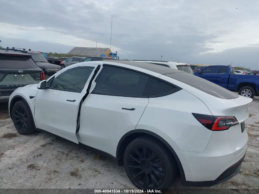 2021 Tesla Model Y Long Range Dual Motor All-Wheel Drive VIN: 5YJYGDEE1MF112176 Lot: 40541534