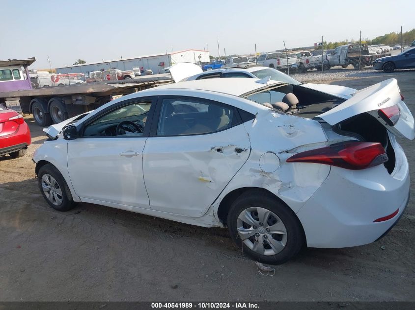 5NPDH4AE0GH725686 2016 Hyundai Elantra Se