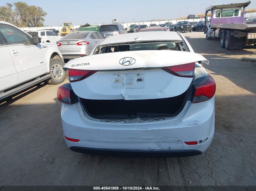 5NPDH4AE0GH725686 2016 Hyundai Elantra Se