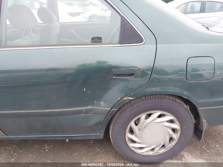 2000 Toyota Camry Le VIN: JT2BG22K7Y0479200 Lot: 40542262