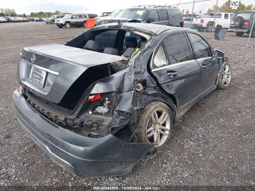 2013 MERCEDES-BENZ C 250 LUXURY/SPORT - WDDGF4HB7DG093113
